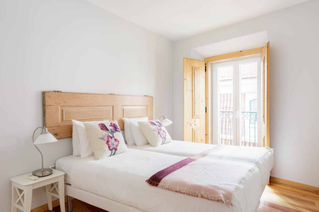 Amazing Rooftop Terrace With River And Historic City View 4 Bedrooms 4 Bathrooms Ac 19Th Century Building Chiado ลิสบอน ภายนอก รูปภาพ