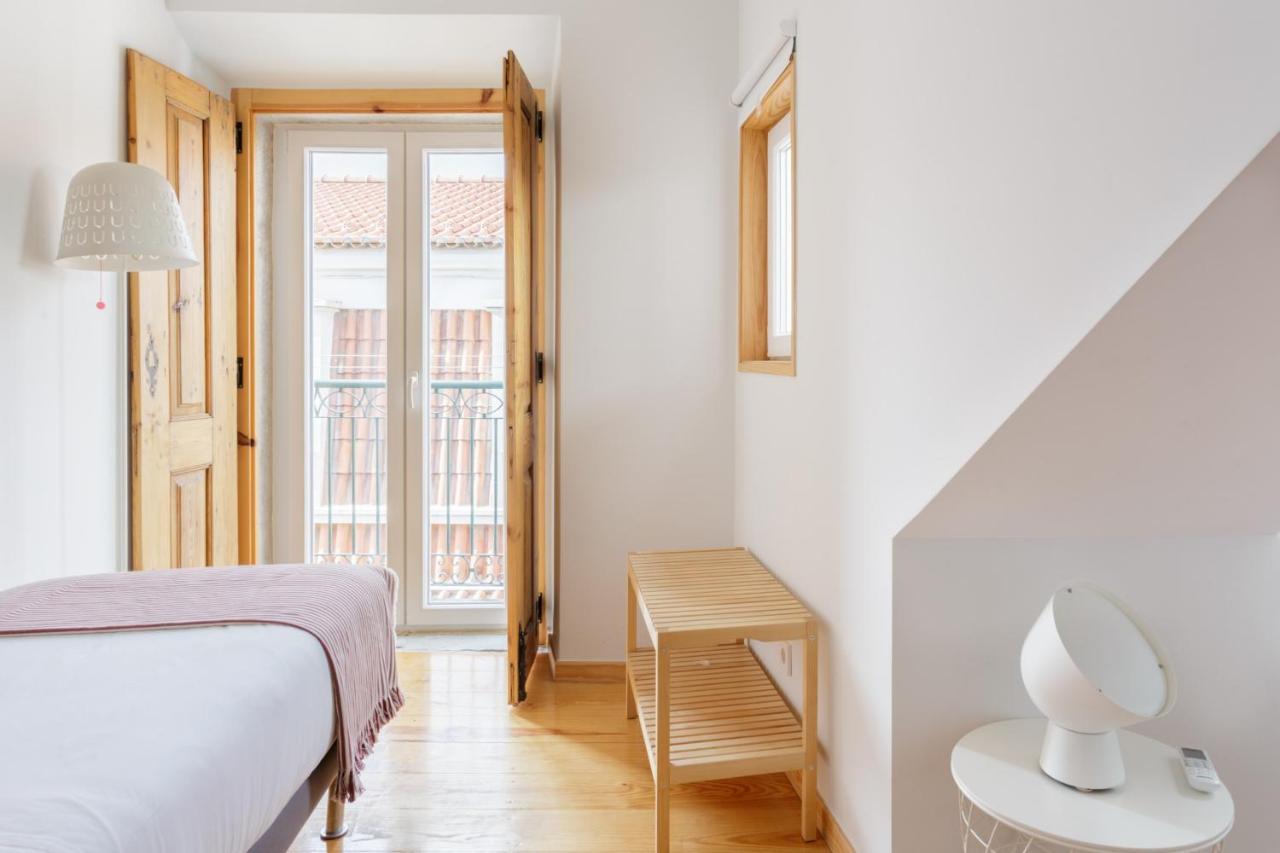 Amazing Rooftop Terrace With River And Historic City View 4 Bedrooms 4 Bathrooms Ac 19Th Century Building Chiado ลิสบอน ภายนอก รูปภาพ
