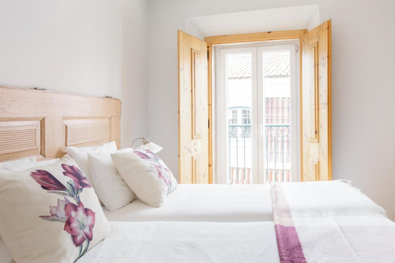 Amazing Rooftop Terrace With River And Historic City View 4 Bedrooms 4 Bathrooms Ac 19Th Century Building Chiado ลิสบอน ภายนอก รูปภาพ