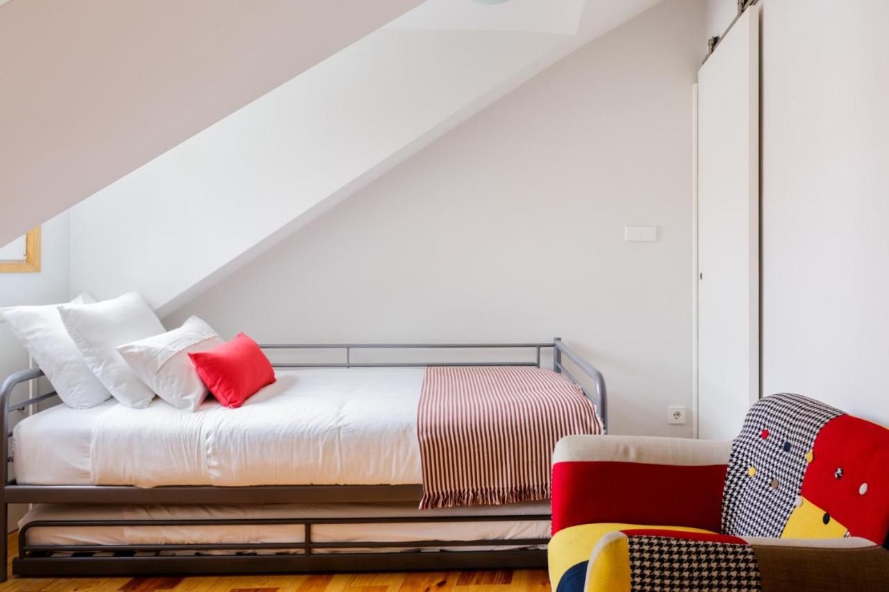Amazing Rooftop Terrace With River And Historic City View 4 Bedrooms 4 Bathrooms Ac 19Th Century Building Chiado ลิสบอน ภายนอก รูปภาพ