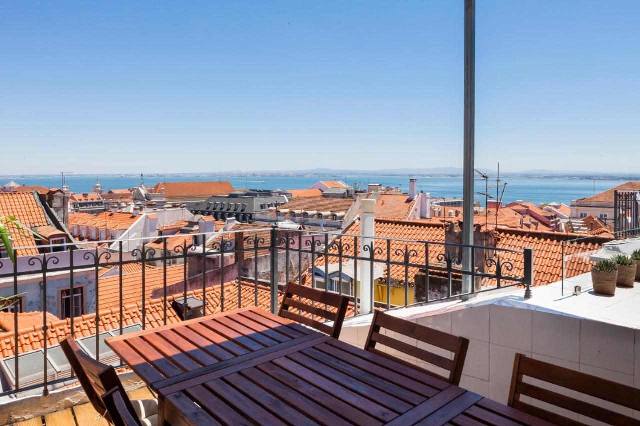 Amazing Rooftop Terrace With River And Historic City View 4 Bedrooms 4 Bathrooms Ac 19Th Century Building Chiado ลิสบอน ภายนอก รูปภาพ