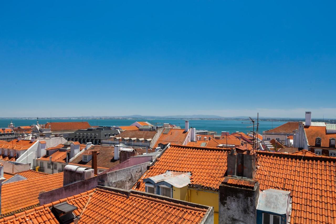 Amazing Rooftop Terrace With River And Historic City View 4 Bedrooms 4 Bathrooms Ac 19Th Century Building Chiado ลิสบอน ภายนอก รูปภาพ