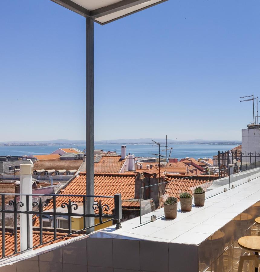 Amazing Rooftop Terrace With River And Historic City View 4 Bedrooms 4 Bathrooms Ac 19Th Century Building Chiado ลิสบอน ภายนอก รูปภาพ